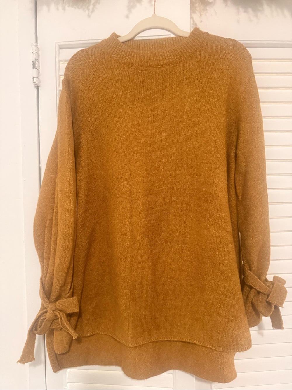 Dreamers Tie Sleeve Sweater